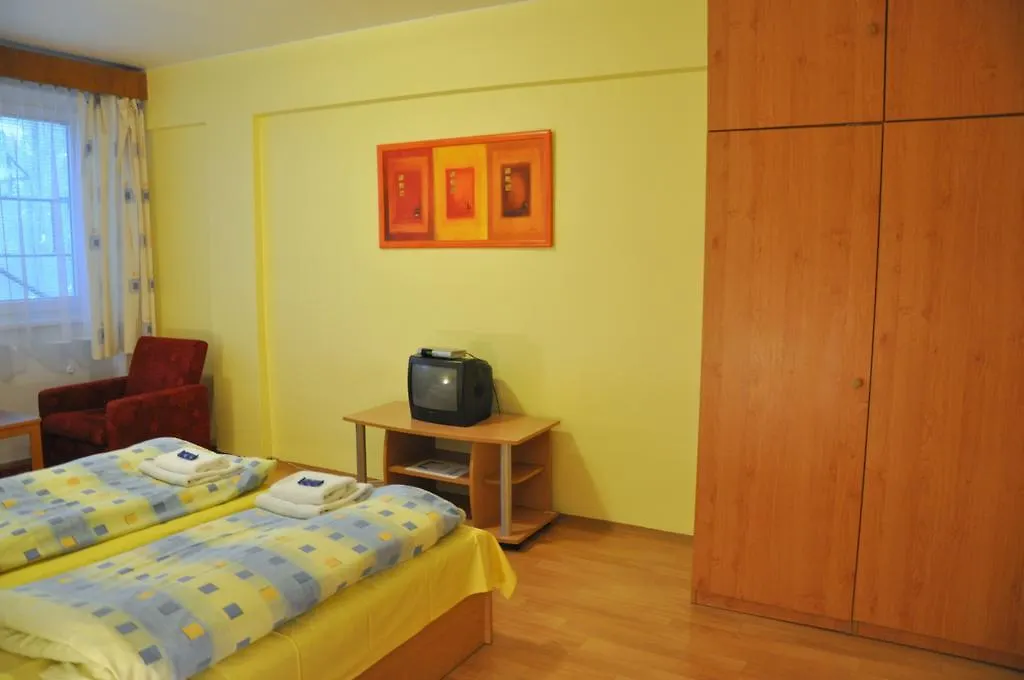 Hotel Komarov Brno 0*,